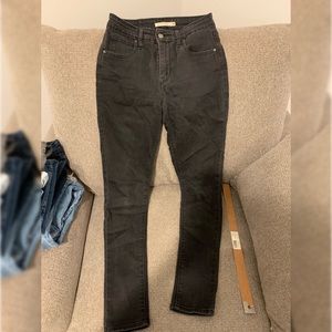 Levi’s high rise skinny size 26 Black